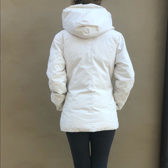 white real down puffer coat Laura Biagiotti Made in Italy size 12kids/XSP - Picture 3 of 15